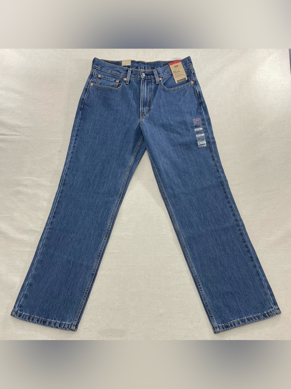 NWT Levi's 550 Relaxed Fit Men's Jeans 32 x 30 Medium Stonewash Blue 100% Cotto